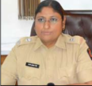 पुलिस महानिदेशक पदक से अपर्णा गीते सम्मानित